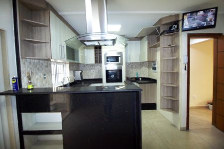 Casa à venda com 247m², 4 quartos e 5 vagasCozinha