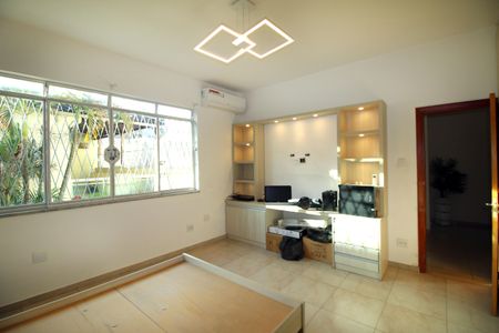 Casa à venda com 247m², 4 quartos e 5 vagasQuarto 2