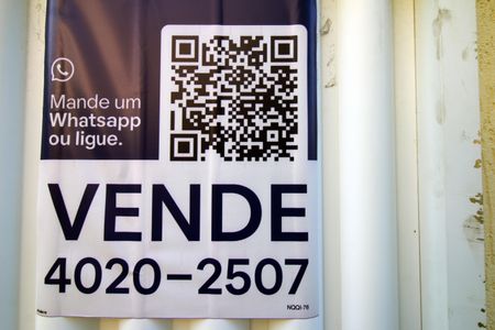 Casa à venda com 247m², 4 quartos e 5 vagasCódigo