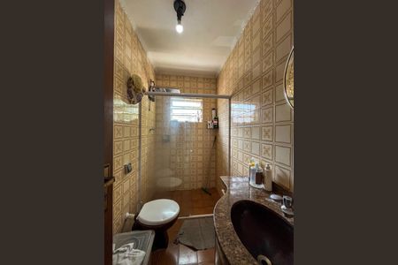 Casa à venda com 280m², 4 quartos e 3 vagasBanheiro
