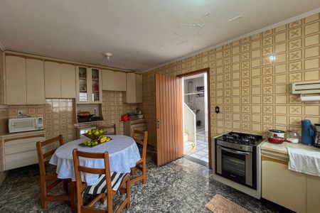 Casa à venda com 280m², 4 quartos e 3 vagasCozinha
