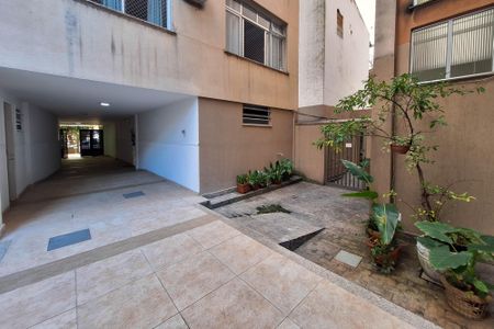 Apartamento à venda com 65m², 2 quartos e sem vagaÁrea comum