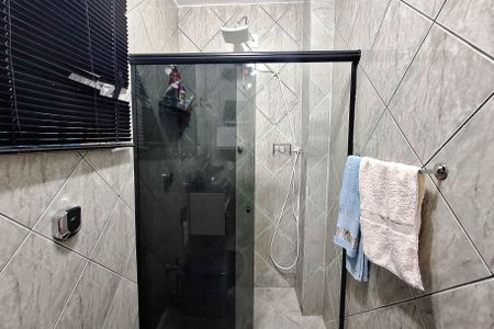 Apartamento à venda com 65m², 2 quartos e sem vagaBanheiro social