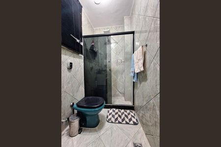 Apartamento à venda com 65m², 2 quartos e sem vagaBanheiro social