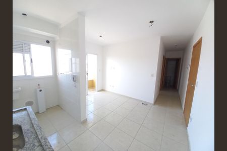 Sala de apartamento para alugar com 2 quartos, 46m² em Parque Sao Vicente, São Vicente
