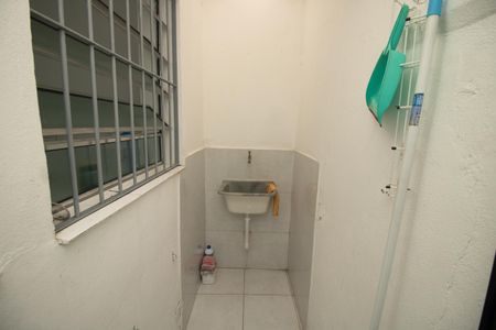 Casa à venda com 63m², 2 quartos e sem vagaÁrea de Serviço