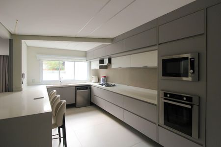 Casa para alugar com 360m², 3 quartos e 6 vagasCozinha