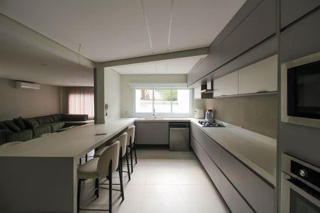 Casa para alugar com 360m², 3 quartos e 6 vagasCozinha