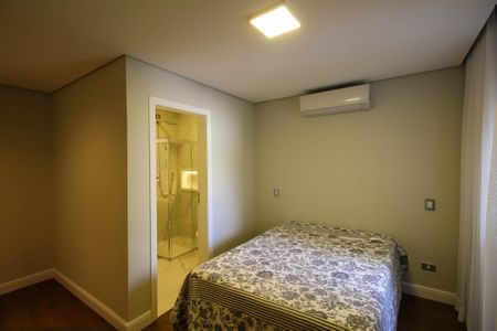 Casa para alugar com 360m², 3 quartos e 6 vagasQuarto 2 - Suíte