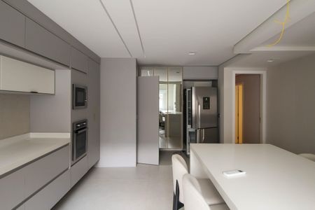 Casa para alugar com 360m², 3 quartos e 6 vagasCozinha