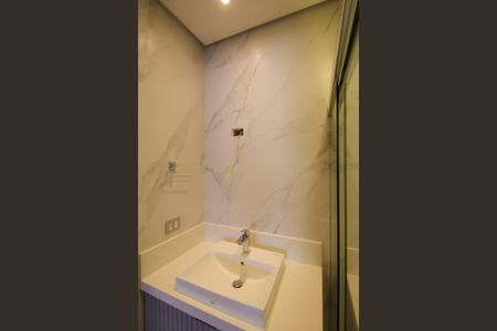 Casa para alugar com 360m², 3 quartos e 6 vagasBanheiro da Suíte 2