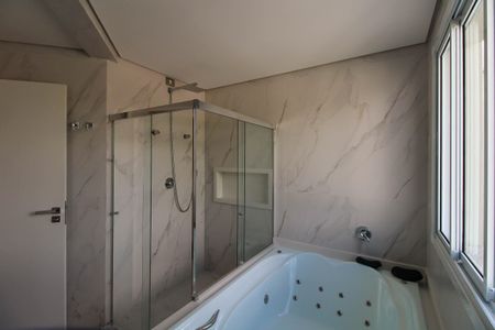 Casa para alugar com 360m², 3 quartos e 6 vagasBanheiro da Suíte