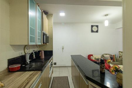Apartamento para alugar com 75m², 2 quartos e 1 vagaCozinha 