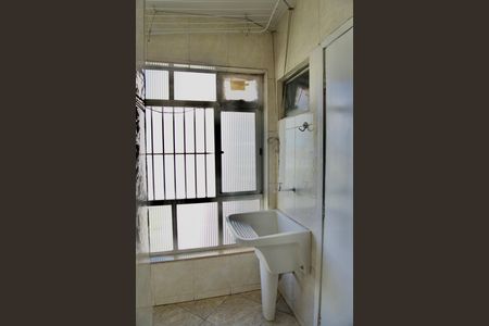 Apartamento à venda com 110m², 3 quartos e 1 vagaÁrea de Serviço