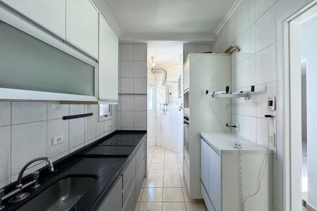 Apartamento para alugar com 68m², 2 quartos e 2 vagasCozinha 