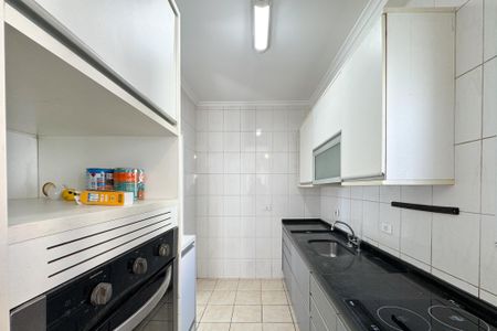 Apartamento para alugar com 68m², 2 quartos e 2 vagasCozinha 