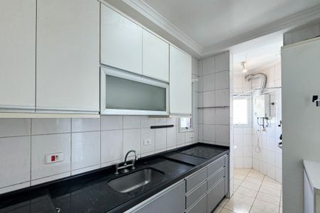 Apartamento para alugar com 68m², 2 quartos e 2 vagasCozinha 