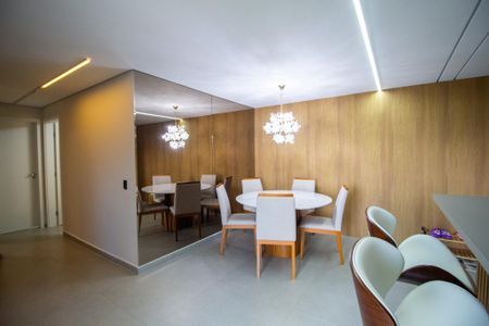 Apartamento para alugar com 69m², 2 quartos e 2 vagasSala