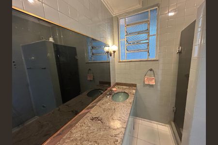 Apartamento à venda com 64m², 2 quartos e sem vagaBanheiro