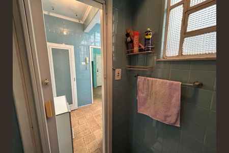 Apartamento à venda com 64m², 2 quartos e sem vagaBanheiro de serviço