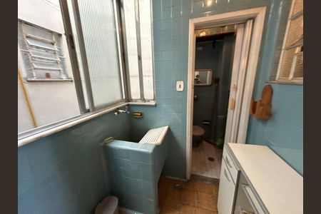 Apartamento à venda com 64m², 2 quartos e sem vagaÁrea de Serviço