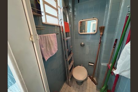 Apartamento à venda com 64m², 2 quartos e sem vagaBanheiro de serviço