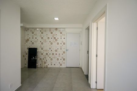 Sala  de apartamento para alugar com 2 quartos, 34m² em Jardim Sabara, São Paulo
