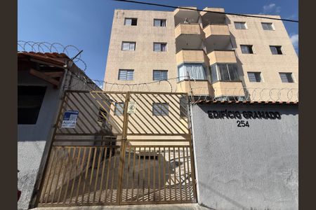 Apartamento para alugar com 70m², 2 quartos e 1 vagaFachada 