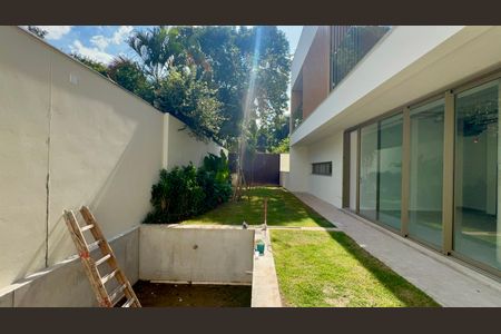 Casa de condomínio à venda com 802m², 4 quartos e 4 vagasPiscina