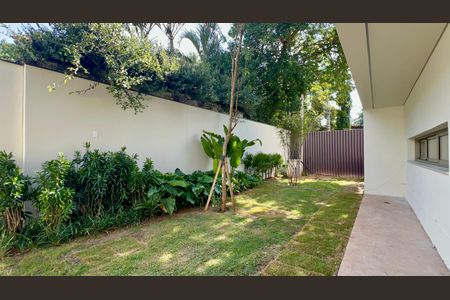 Quintal de casa de condomínio à venda com 4 quartos, 802m² em Alto de Pinheiros, São Paulo