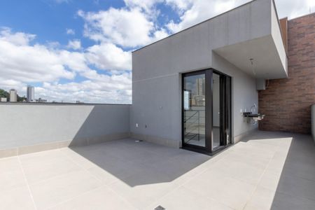 Apartamento à venda com 115m², 2 quartos e 2 vagas Apartamento à venda com 115m², 2 quartos e 2 vagasTerraço