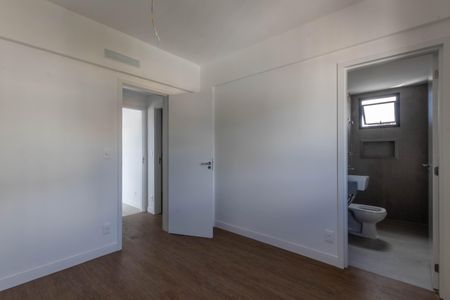 Apartamento à venda com 115m², 2 quartos e 2 vagas Apartamento à venda com 115m², 2 quartos e 2 vagasSuíte 1