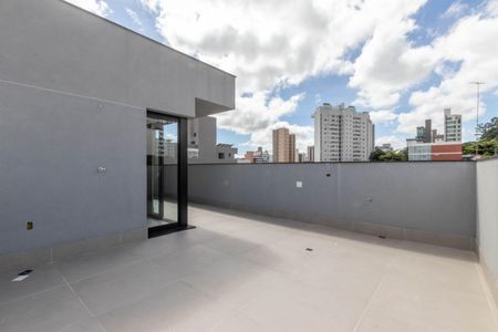 Apartamento à venda com 115m², 2 quartos e 2 vagas Apartamento à venda com 115m², 2 quartos e 2 vagasTerraço