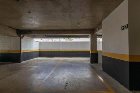 Apartamento à venda com 115m², 2 quartos e 2 vagas Apartamento à venda com 115m², 2 quartos e 2 vagasGaragem