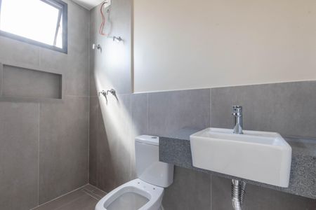 Apartamento à venda com 115m², 2 quartos e 2 vagas Apartamento à venda com 115m², 2 quartos e 2 vagasBanheiro