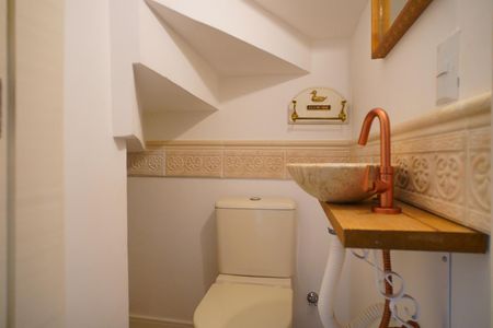 Casa de condomínio para alugar com 76m², 2 quartos e 2 vagasLavabo 