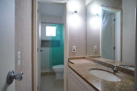 Casa de condomínio para alugar com 76m², 2 quartos e 2 vagasBanheiro 