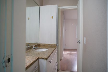 Casa de condomínio para alugar com 76m², 2 quartos e 2 vagasBanheiro 