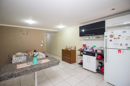 Casa à venda com 160m², 3 quartos e 3 vagasCozinha e Área de Serviço