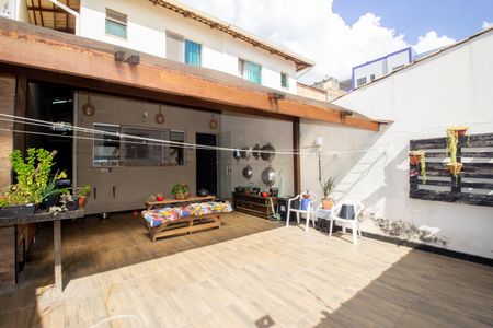 Casa à venda com 160m², 3 quartos e 3 vagasÁrea gourmet