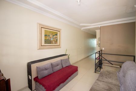 Sala de casa à venda com 3 quartos, 160m² em Europa, Contagem