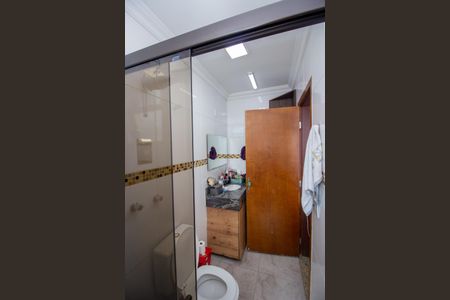 Banheiro da Suíte de casa à venda com 3 quartos, 160m² em Europa, Contagem