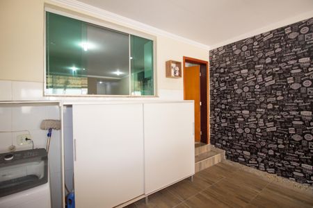 Casa à venda com 160m², 3 quartos e 3 vagasCozinha e Área de Serviço