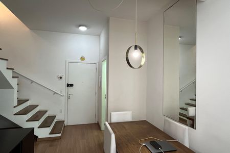 Sala de apartamento para alugar com 1 quarto, 70m² em Gonzaga, Santos