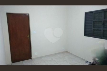 Casa à venda com 6 quartos, 245m² em Jardim São Paulo, São Paulo