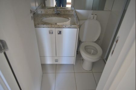 Apartamento à venda com 55m², 2 quartos e 1 vagaBanheiro Social