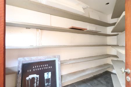 Casa à venda com 340m², 3 quartos e 4 vagasDeposito 