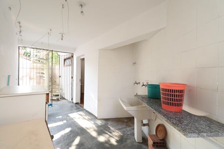 Casa à venda com 340m², 3 quartos e 4 vagasQuintal e área de serviço