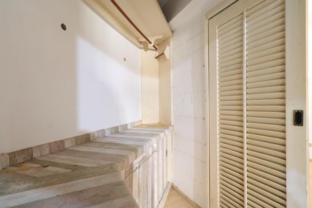 Casa à venda com 340m², 3 quartos e 4 vagasCloset 