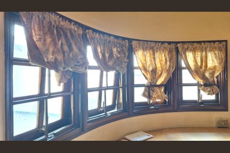 Casa à venda com 340m², 3 quartos e 4 vagasEscritório 